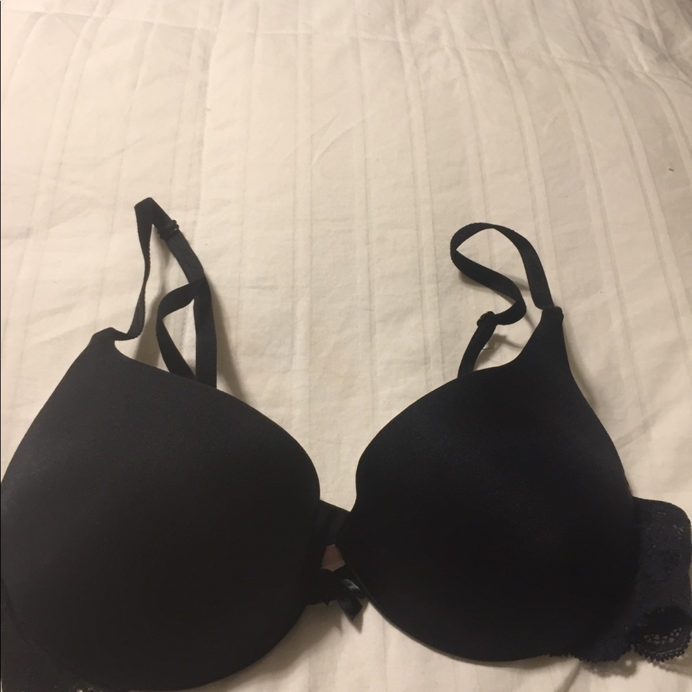 Victoria secret angel push up bra size 34A